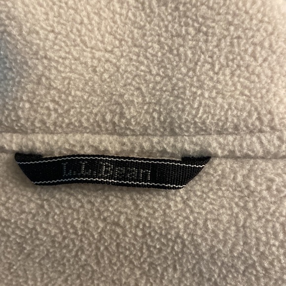 Womens size medium LL Bean fleece jacket - Picture 5 of 10